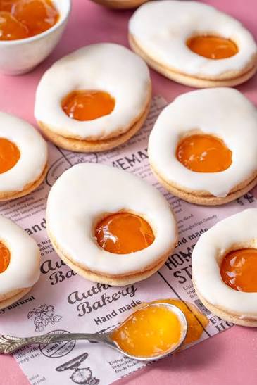 Egg Vine Biscuit